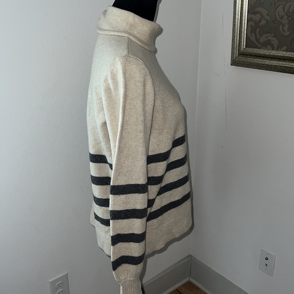 MICHAEL Michael Kors tan gray stripes turtle neck wool alpaca blend sweater M - Picture 6 of 10